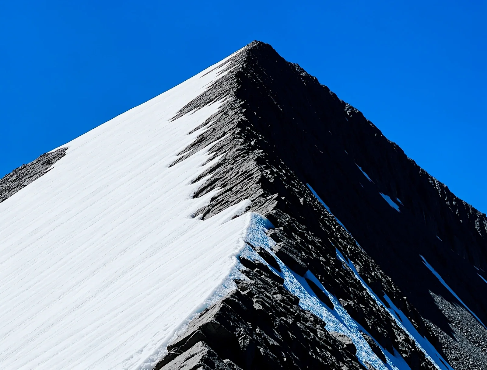 Schweizer Alpengipfel Präzision